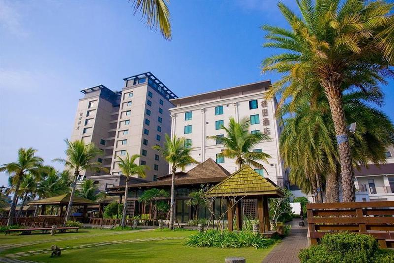Queena Plaza Hotel Tainan Esterno foto