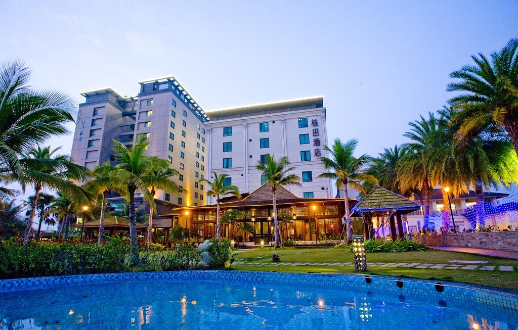 Queena Plaza Hotel Tainan Esterno foto