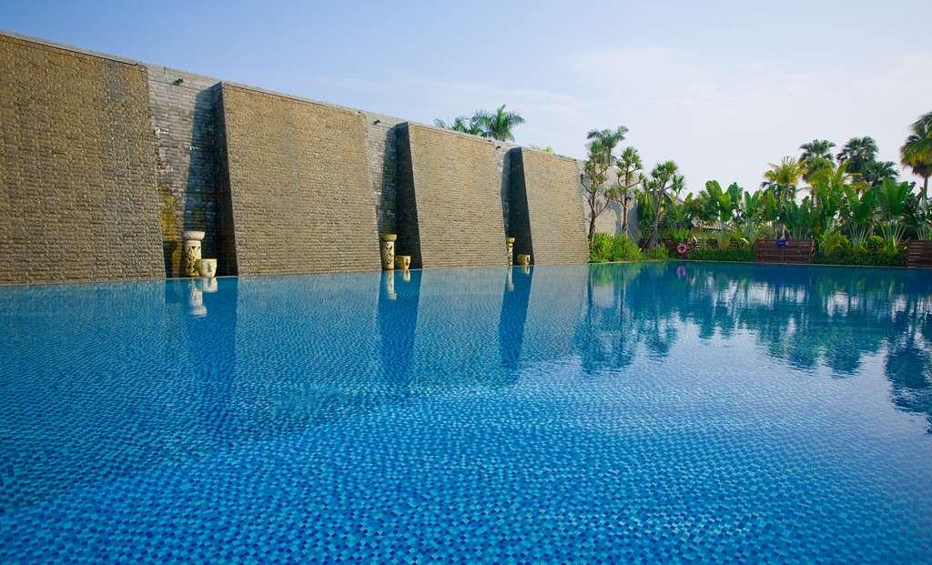 Queena Plaza Hotel Tainan Servizi foto